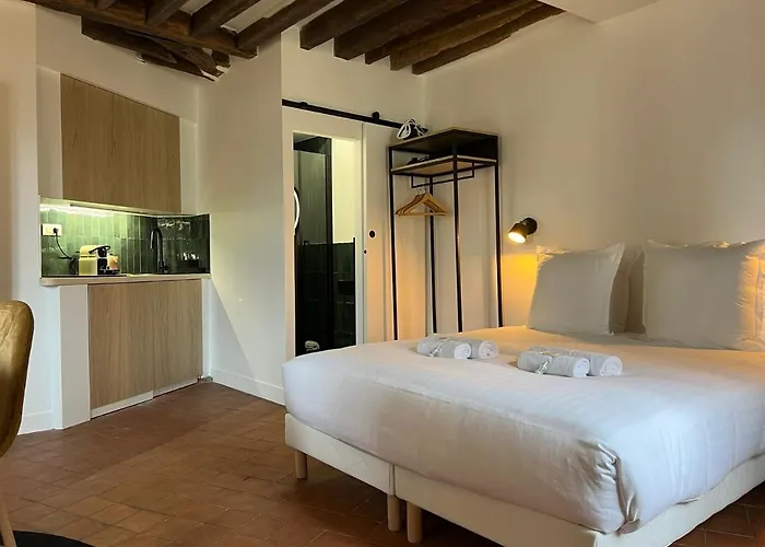 Conde Chic Studio Paris