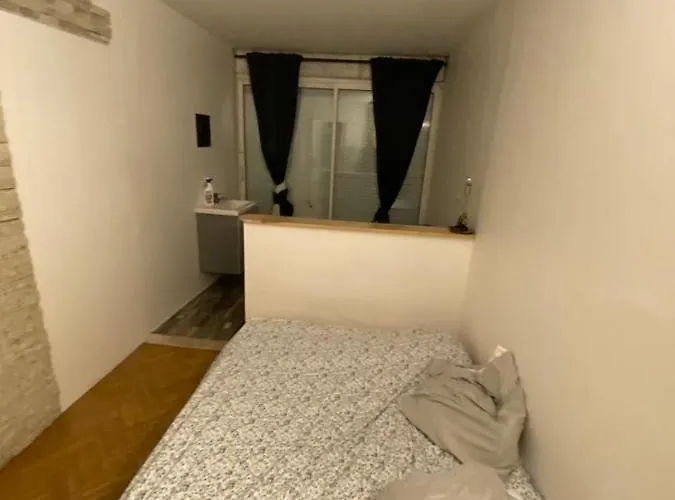 Bed and Breakfast La Singuliere à Cergy