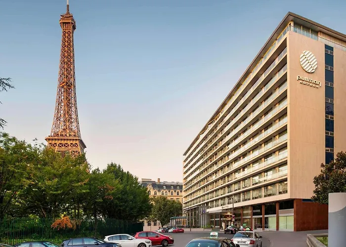 Paris Pet Friendly Lodging and Hotels in 15th arr.