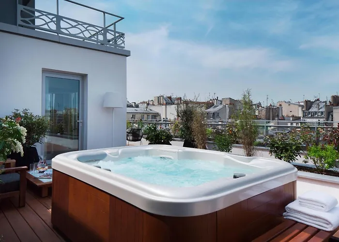 Boutique Renaissance Paris Republique Hotel & Spa