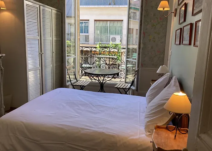 Bed And Breakfast Paris Quartier Champs-Elysees