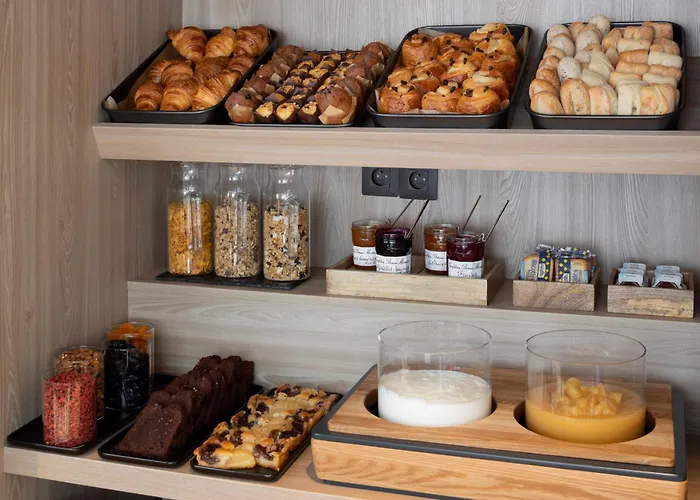 Aparthotel 37 Lodge Courbevoie Paris La Defense