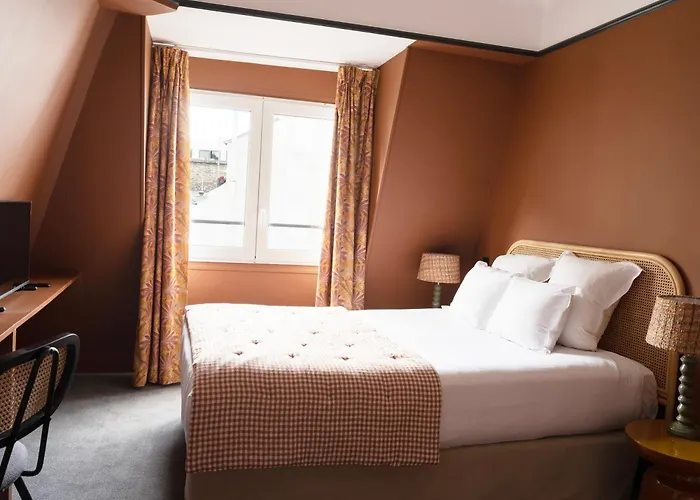 Hotel Des Batignolles Paris