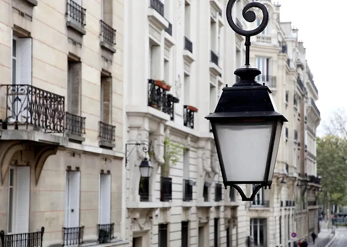 Hotel Saint-Louis Marais Paris