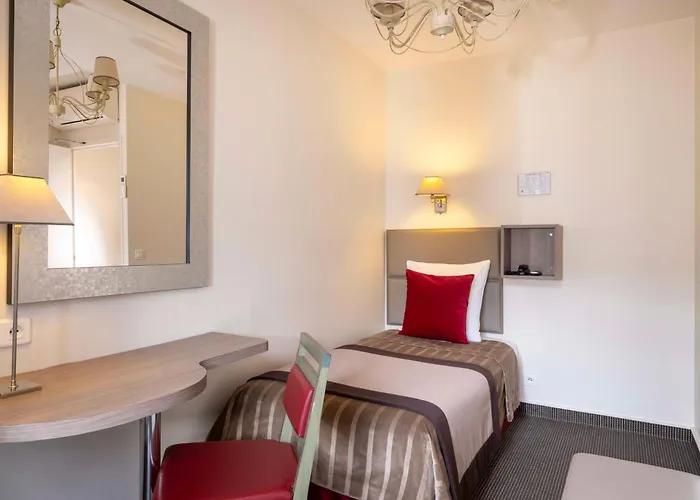 Hôtel Saint Pierre Paris