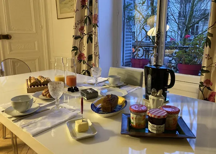 Parc Monceau Bed and Breakfast Παρίσι