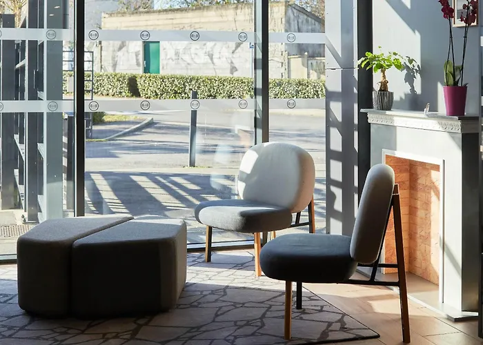 B&B HOTEL Igny Palaiseau