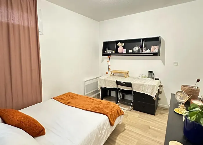 Cozy Studio In La Defense Courbevoie