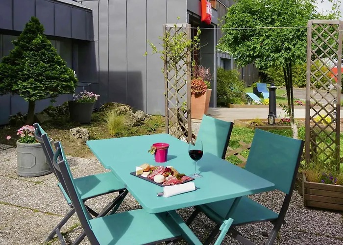 Hotel Ibis Nemours
