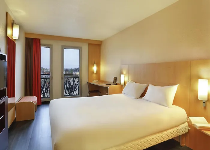 Hotel Ibis Étampes
