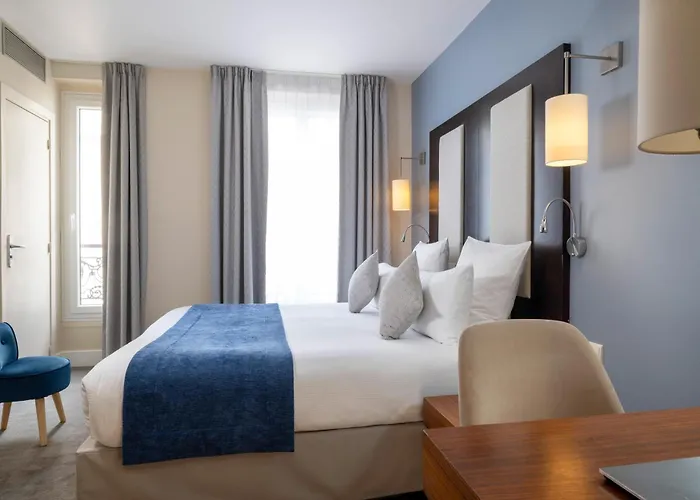 Hotel Elysees Bassano Paris