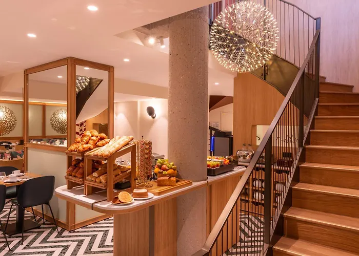 Hotel Yllen Eiffel Parigi