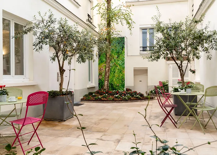 Hotel Lecourbe, Paris Tour Eiffel