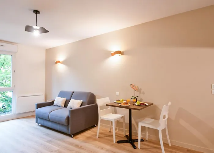 Appart'City Versailles Saint Cyr l'Ecole
