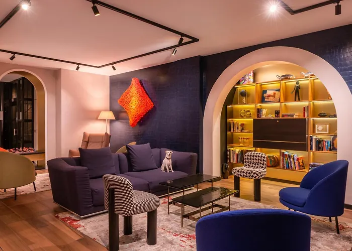 Hotel Golden Tulip Opera De Noailles París admite animales