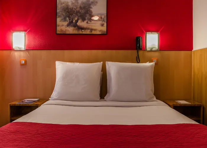 Nord Est Hotel Paris aceita animais de estimação