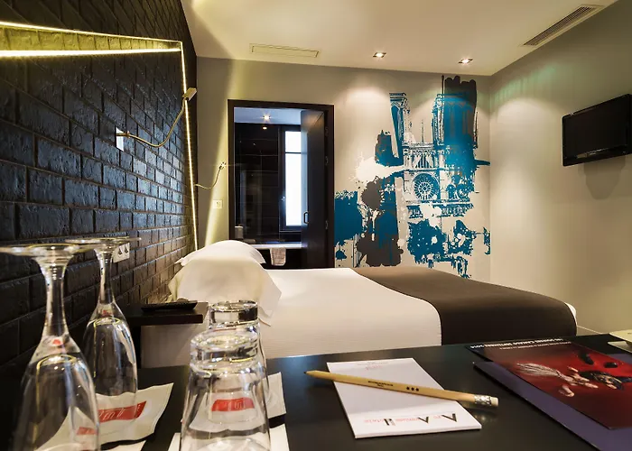 Boutique Arc De Triomphe Etoile Hotel Paris
