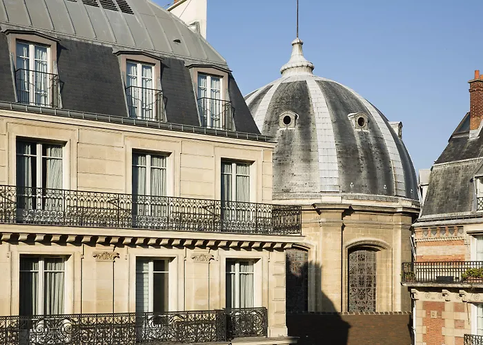 Hotel Lumen Paris Louvre