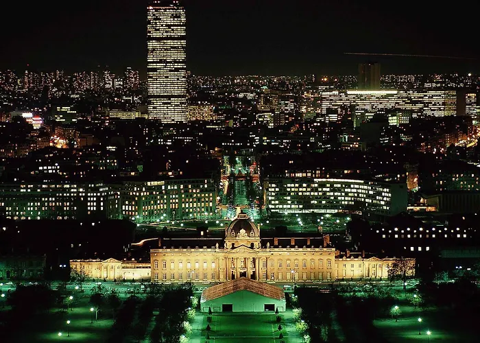 Mercure Paris Tour Eiffel Pont Mirabeau
