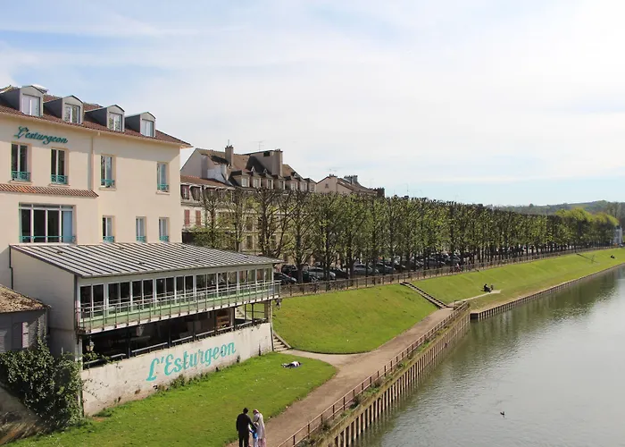 Hôtels à Poissy