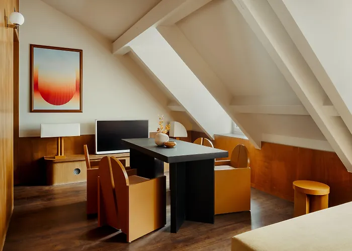 Edgar Suites - Bouchardon Paris