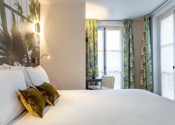 Bonsoir Madame Hotel Parijs