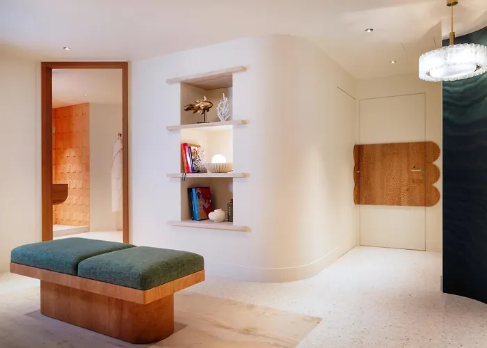 Hotel Montalembert Paris 5 estrelas