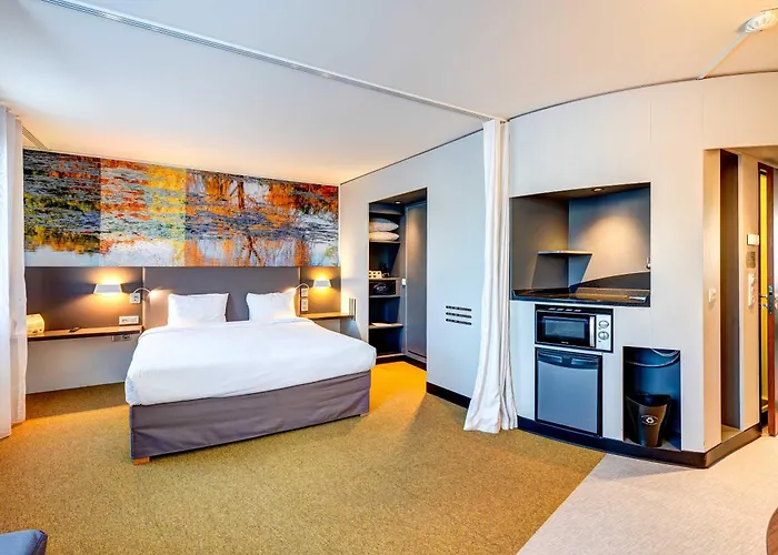 Novotel Suites Paris Rueil Malmaison