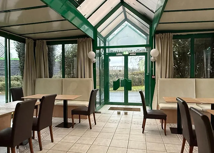 Claye-Souilly Hotels