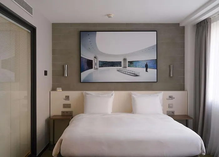 Pullman Paris Tour Eiffel Hotel