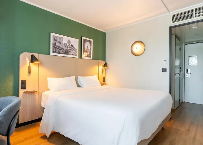 Hotel Campanile Paris Ouest - Gennevilliers Barbanniers