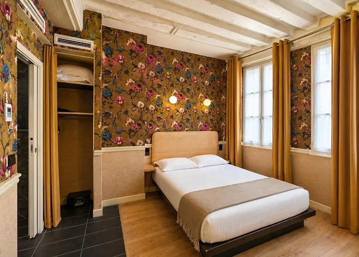 Hôtel de Notre-Dame Paris