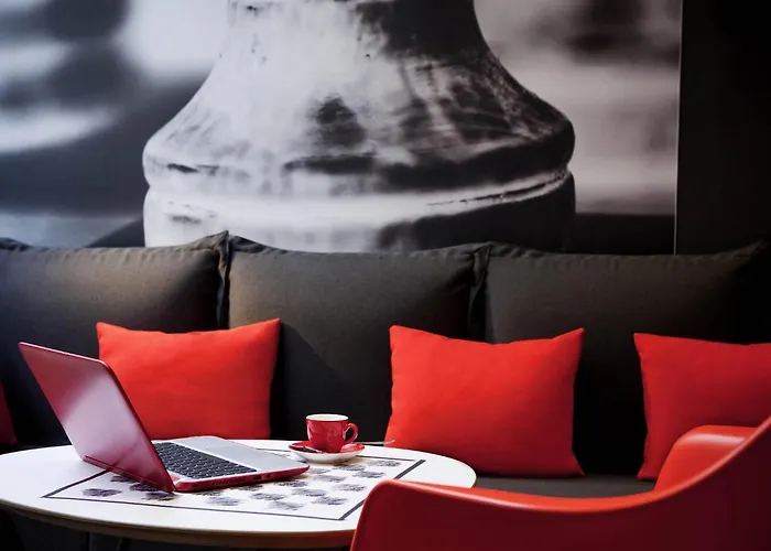 Hotel ibis Paris Gare De L'Est TGV