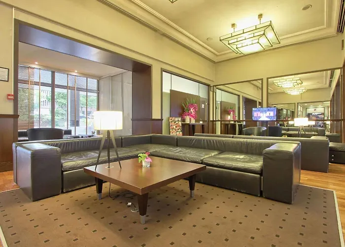 Velizy-Villacoublay Hotels