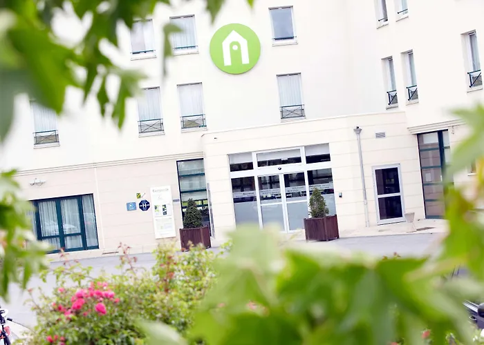Bussy-Saint-Georges Hotels