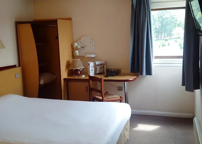 Hotel Campanile Livry-Gargan