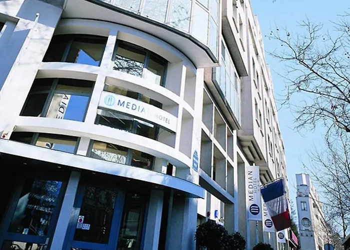 Median Paris Porte De Versailles
